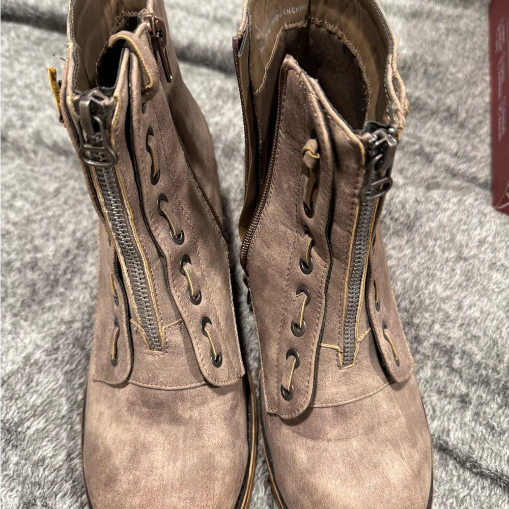 Stylish Brown Ankle Boots